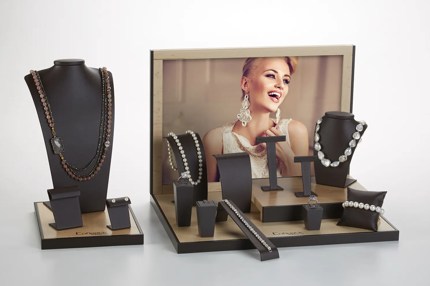 J 300 — displays for jewelry, Cofipack Milano
